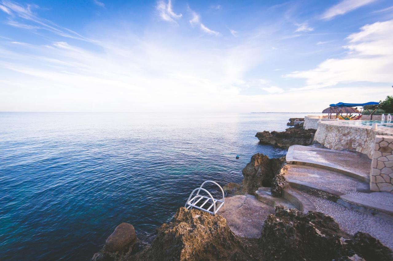 Ocean Cliff Hotel Negril Limited - Adults Only エクステリア 写真
