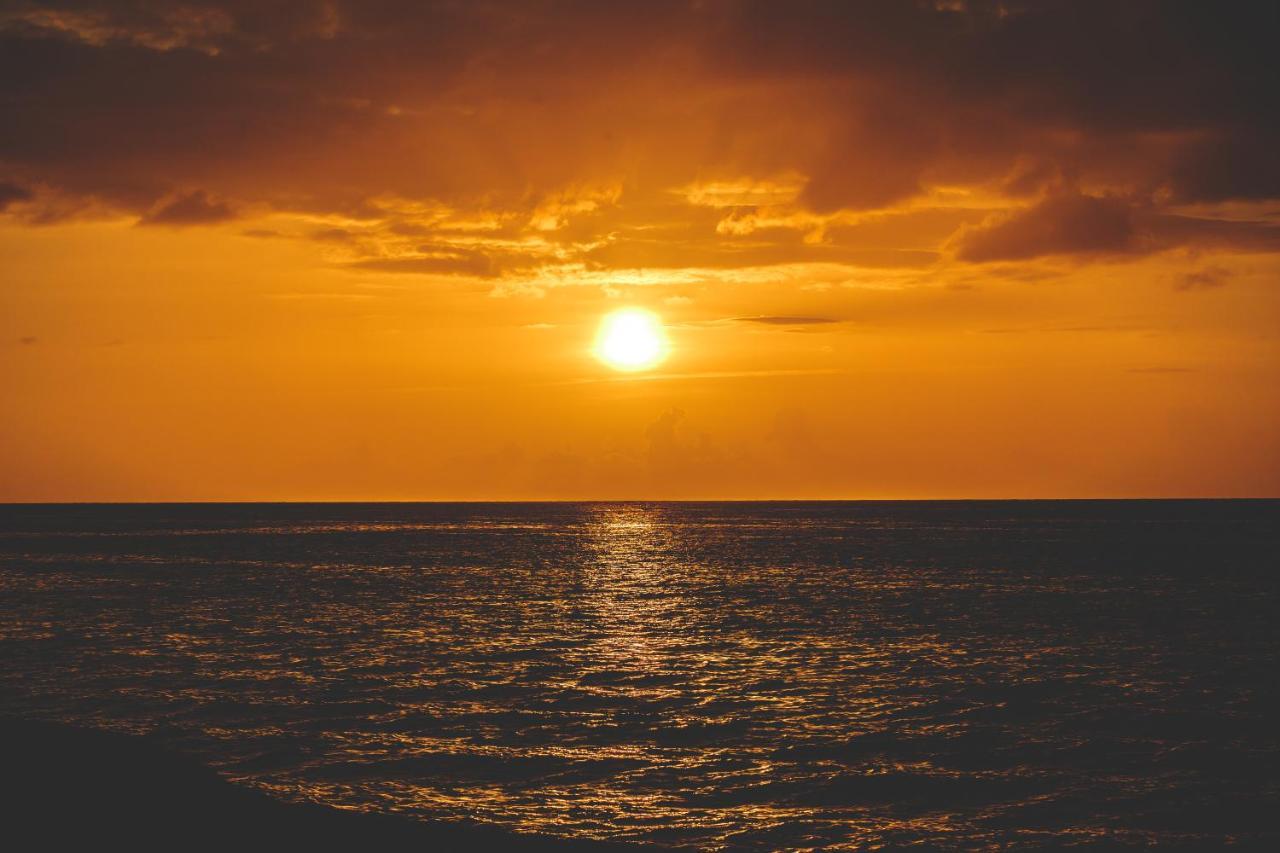 Ocean Cliff Hotel Negril Limited - Adults Only エクステリア 写真