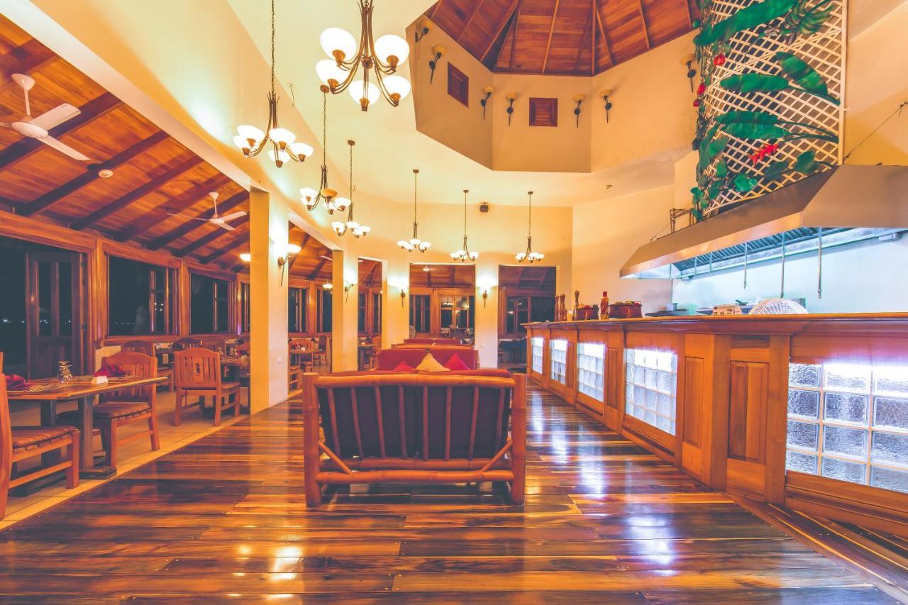 Ocean Cliff Hotel Negril Limited - Adults Only エクステリア 写真